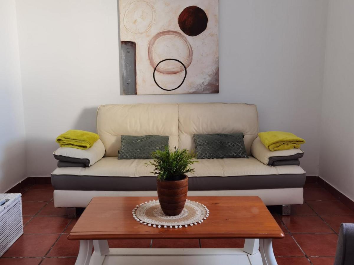 Apartamentoscasajulia La Santa Exterior photo